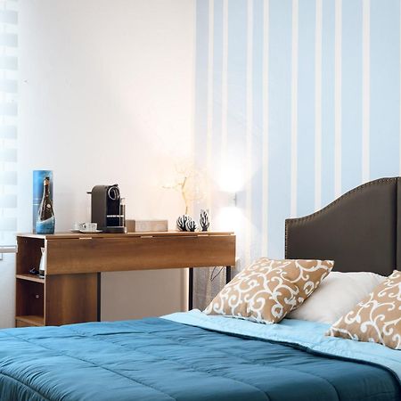 Suites Deluxe Front Sea, Domus Lumeras อาลเกโร ภายนอก รูปภาพ